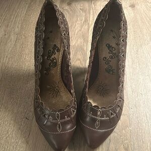 Naughty monkey heels